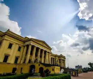 HAZARDUARI PALACE - The Must Visit Places In Murshidabad